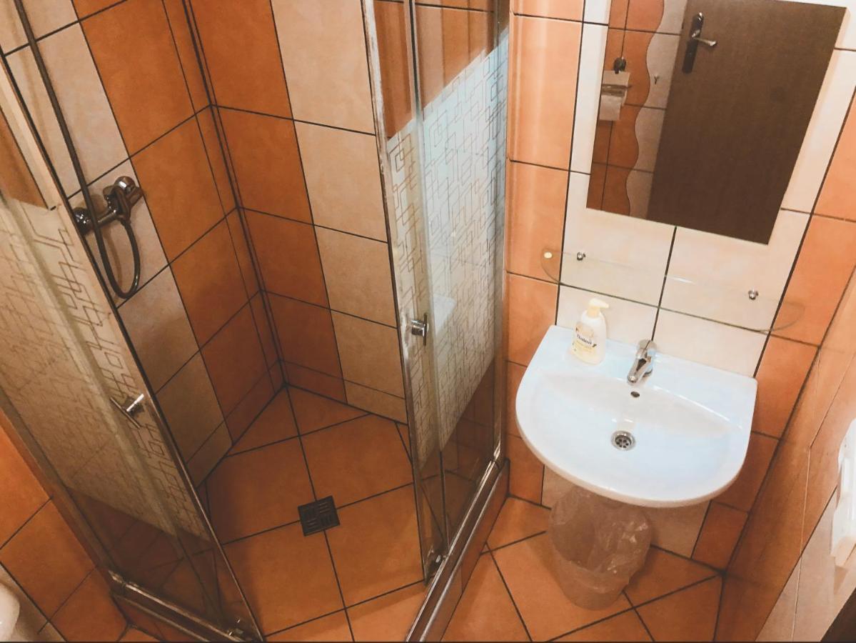 Althansky Hostinec Znojmo Buitenkant foto