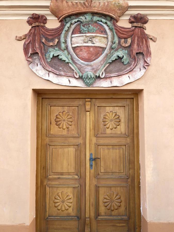 Althansky Hostinec Znojmo Buitenkant foto
