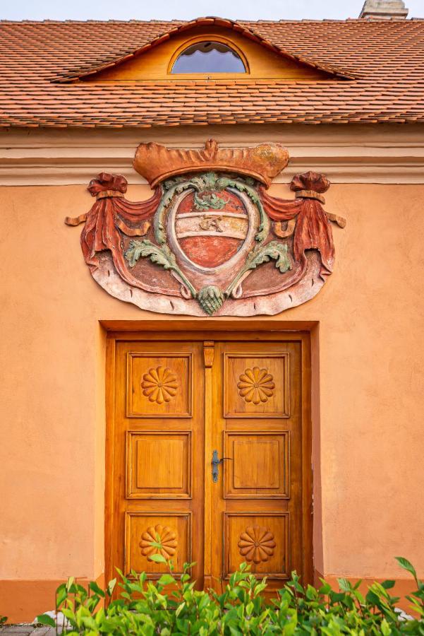 Althansky Hostinec Znojmo Buitenkant foto